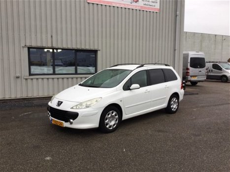 Peugeot 307 Break - 1.6 HDiF Premium Airco , Trekhaak 1300 kg - 1