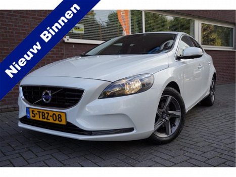 Volvo V40 - 1.6 D2 Summum Navi Clima Cruise PDC Actie - 1