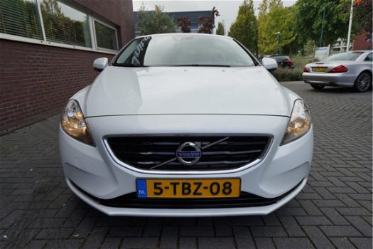 Volvo V40 - 1.6 D2 Summum Navi Clima Cruise PDC Actie - 1