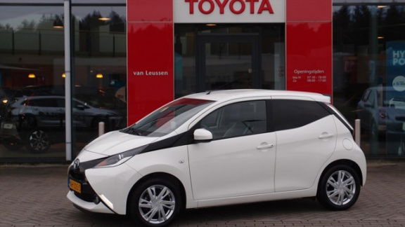 Toyota Aygo - 5D X-SPORT NL-AUTO LM-VELGEN - 1