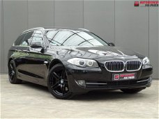 BMW 5-serie Touring - 525xd High Executive * PANORAMADAK * HEAD-UP * SOFT-CLOSE