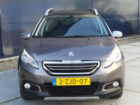 Peugeot 2008 - 1.2 PureTech 82pk Style NAVIGATIE en PANORAMA en CLIMATE - 1