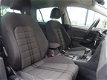 Volkswagen Golf - 116PK AUTOMAAT Comfortline - Navi | Clima | Cruise | PDC | Trekhaak - 1 - Thumbnail
