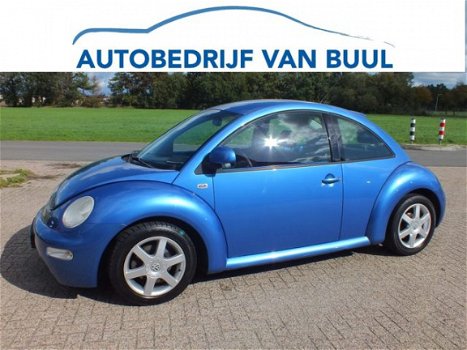 Volkswagen New Beetle - 2.0 Highline 2000 Stuurbekr 16