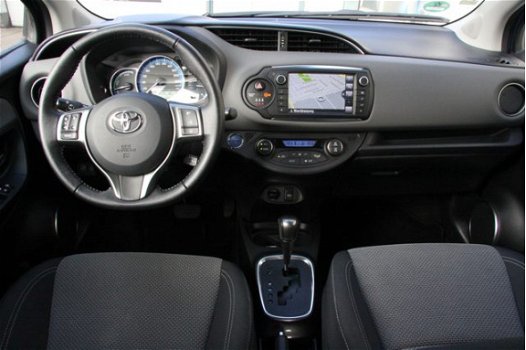 Toyota Yaris - Yaris 1.5 Hybrid 2016/Navigatie/USB/Clima/Lane Assist - 1