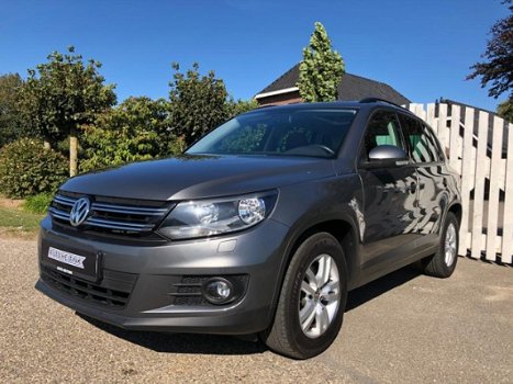 Volkswagen Tiguan - 1.4 TSI Navi Cruisecontrole Alarm camera - 1