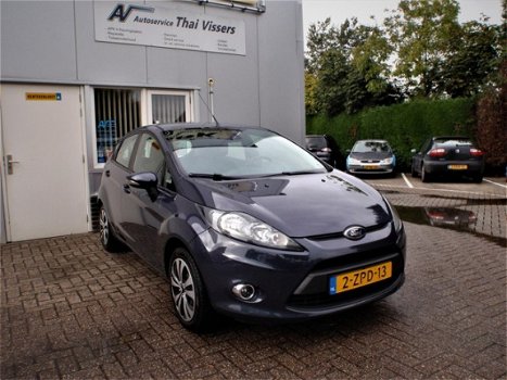 Ford Fiesta - 1.25 Titanium Airco Trekhaak Elektr Raam Cruise Contr Zeer Nette Staat Volledig Dealer - 1