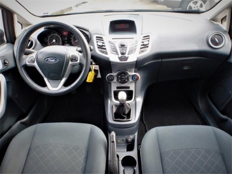Ford Fiesta - 1.25 Titanium Airco Trekhaak Elektr Raam Cruise Contr Zeer Nette Staat Volledig Dealer - 1