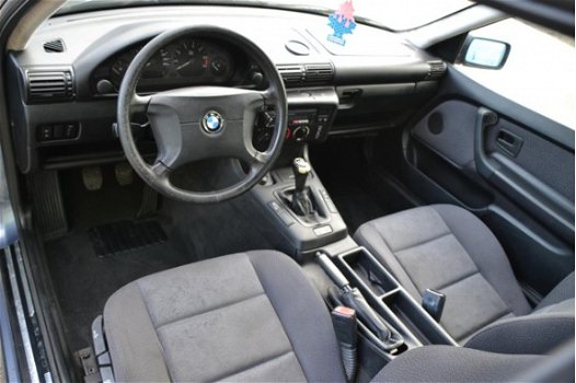 BMW 3-serie Compact - 316i Airco LMV 18'' BJ'00 - 1