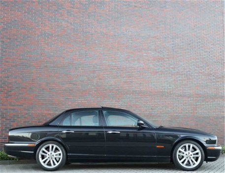 Jaguar XJR - 4.2 V8 S/C *396PK*Schuifdak*Dealer odh*1e eign.*BTW - 1