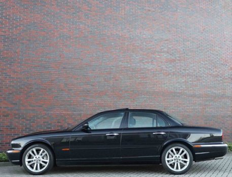 Jaguar XJR - 4.2 V8 S/C *396PK*Schuifdak*Dealer odh*1e eign.*BTW - 1