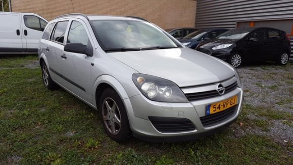 Opel Astra Wagon - 1.7 CDTi Essentia Navigatie - 1