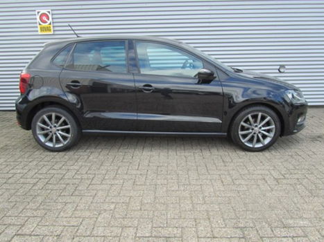 Volkswagen Polo - 1.2 TSI 90 PK Sport Clima 5 Drs (Facelift) - 1