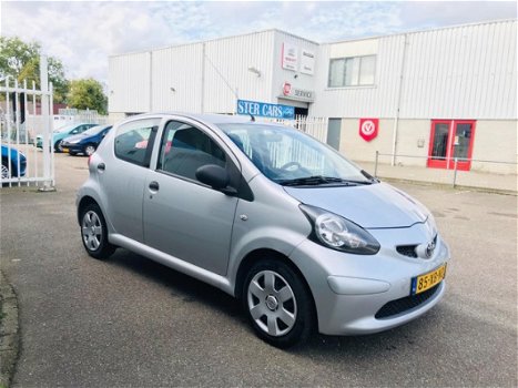 Toyota Aygo - 1.0-12V bj 2007 5 DR KM 115000 NAP - 1