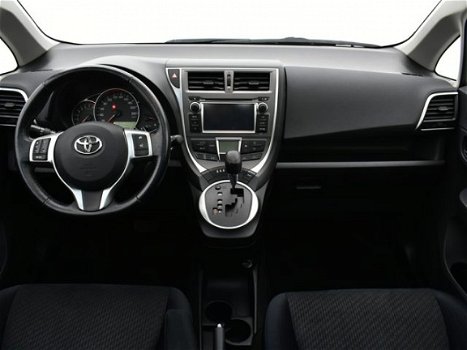 Toyota Verso S - 1.3 VVT-i Aspiration UM40146 | Automaat | Pano | Cruise | Climate | Camera | CD | L - 1