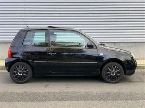 Volkswagen Lupo - 1.4 Trendline PANORAMADAK, STOEL VERWARMING, APK, NAP - 1