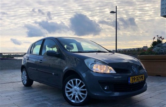 Renault Clio - 1.2 TCE Dynamique *VOLL - 1