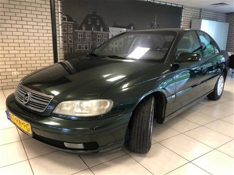 Opel Omega - 2.2i-16V Business Edition - 1