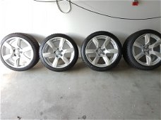 Orginele Audi R8 Velgen + Dunlop Winterbanden + sensoren 350km gebruikt