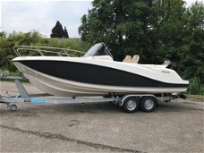 Quicksilver Activ 675 Open