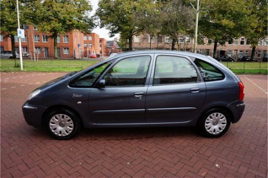 Citroën Xsara Picasso - 2.0i-16V Caractère automaat mooie auto - 1