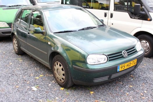 Volkswagen Golf - 1.6-16V 5Drs Airco Cruise Trekh - 1