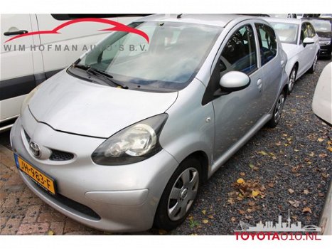 Toyota Aygo - 1.0-12V 5Drs Airco Elektr ramen Radio/cd - 1