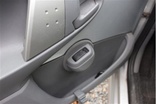 Toyota Aygo - 1.0-12V 5Drs Airco Elektr ramen Radio/cd - 1