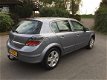 Opel Astra - 1.6 Edition Met Navi, Trekhaak en Nwe APK - 1 - Thumbnail