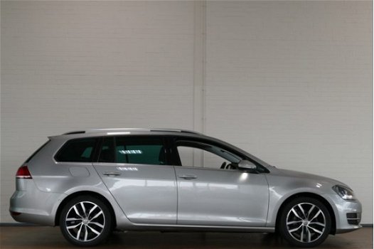 Volkswagen Golf Variant - 1.6 TDI Highline AUTOMAAT / NAVI / 2XPDC / CLIMA / HALFLEER / ADAPT.CC / P - 1