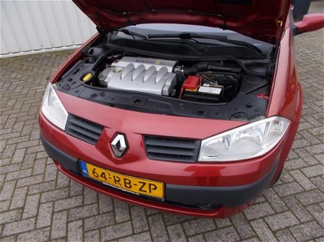 Renault Mégane - 1.6-16V Expression ( APK 03-10-2020 ) - 1