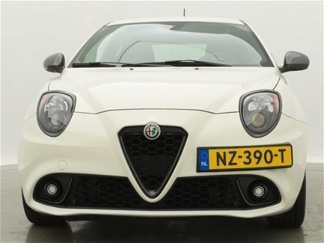 Alfa Romeo MiTo - TwinAir Turbo Super // Navi / DNA-Knop / Sper / Parkeersensoren - 1