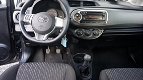Toyota Yaris - 1.0 VVT-i Now 5deurs 1e eigenaar 53269kilometers aantoonbaar nl auto met airco - 1 - Thumbnail