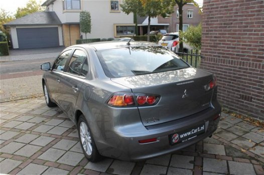 Mitsubishi Lancer - 1.6 sedan ClearTech AIRCO PDC LM VELGEN 1e eigenaar - 1