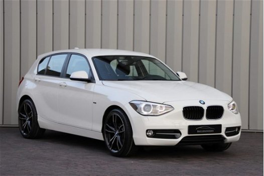 BMW 1-serie - 116i Aut8 Sport 5 Drs Clima Navi Pdc Stoelverw. Led-Xenon 2014 - 1