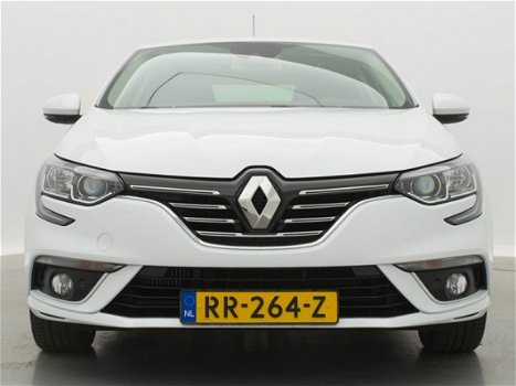 Renault Mégane - TCe 130 Bose / Camera / R-Link2 Navigatie / Half leder - 1