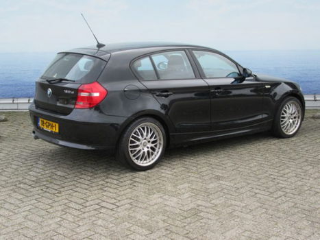 BMW 1-serie - 120d Business Line | Navigatie | Volledig onderhouden - 1