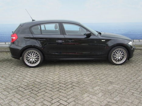 BMW 1-serie - 120d Business Line | Navigatie | Volledig onderhouden - 1