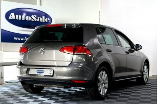 Volkswagen Golf - 1.2 TSI Highline XENON PDC ECC CRUISE STOELVERW. MFSTUUR '15 - 1