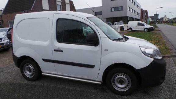 Renault Kangoo Express - 1.5 dCi 75 Express Compact Comfort S&S Navigatie, pdc - 1