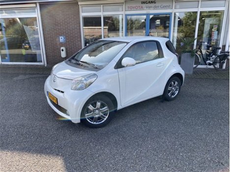 Toyota iQ - 1.0 VVTi Aspiration - 1