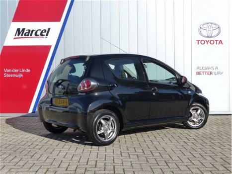 Toyota Aygo - 1.0 VVT-i Aspiration 5drs Airco Bluetooth NL Auto - 1