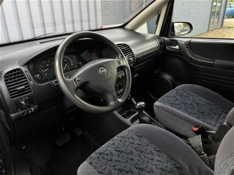 Opel Zafira - 1.8-16V Comfort 7-persoons, Automaat, Airconditioning, Elek ramen, Rad/CD, Trekhaak - 1