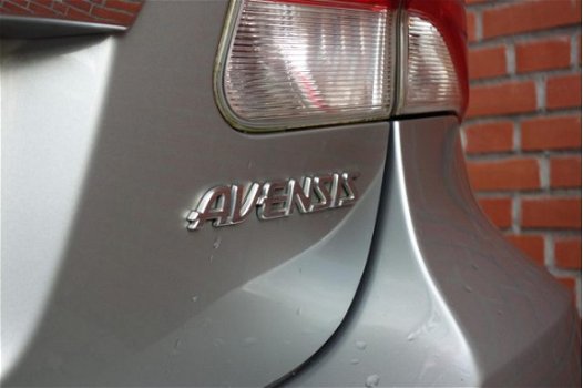 Toyota Avensis - 1.8 VVT-i Dynamic Business Automaat - 1