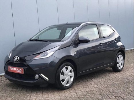 Toyota Aygo - 1.0 VVT-i x-play - 1