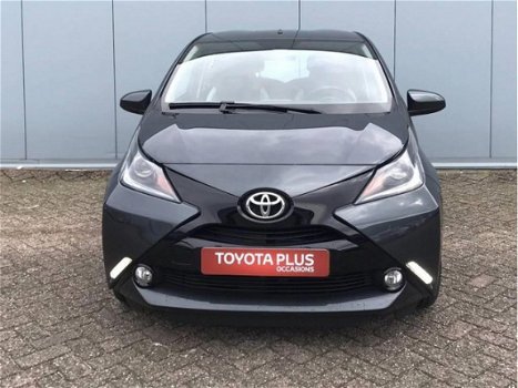 Toyota Aygo - 1.0 VVT-i x-play - 1