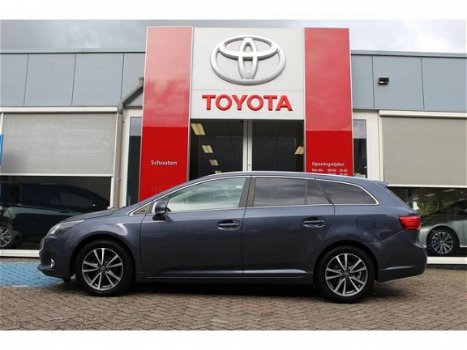 Toyota Avensis Wagon - 1.8 VVT-i Dynamic Business - 1