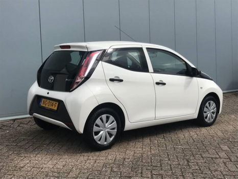 Toyota Aygo - 1.0 VVT-i x-now - 1