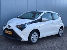 Toyota Aygo - 1.0 VVT-i x-play x-shift