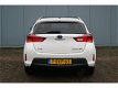 Toyota Auris - 1.8 Full Hybrid Lease CVT-automaat 5-drs - 1 - Thumbnail